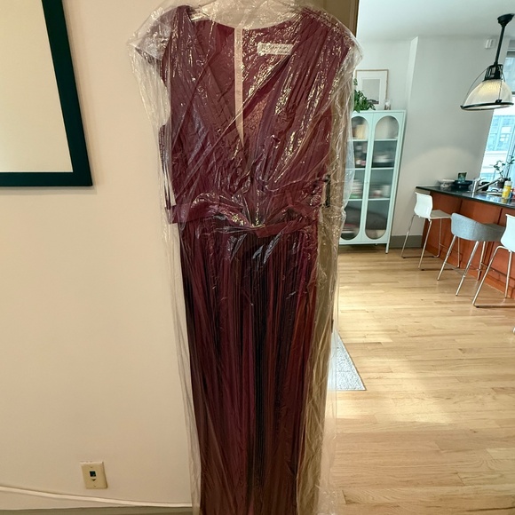 New Mac Duggal Berry gown - Picture 2 of 2